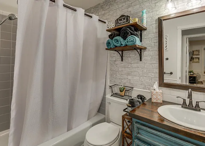 2 Mi To Dtwn! Modern Oasis W/ Patio *